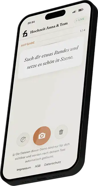 Smartphone-Ansicht des Fotoaufgaben-Spiels: Gäste lösen Fotoaufgaben direkt im Browser ohne App
